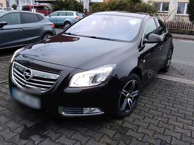 Gebraucht Opel Insignia 220 PS (161 kW) 2010 Braun Limousine