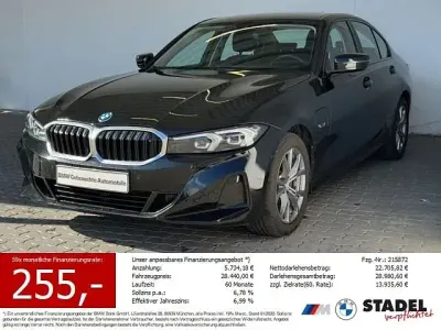 Gebraucht BMW 320e Sport Line 204 PS (150 kW) 2022 Schwarz Limousine