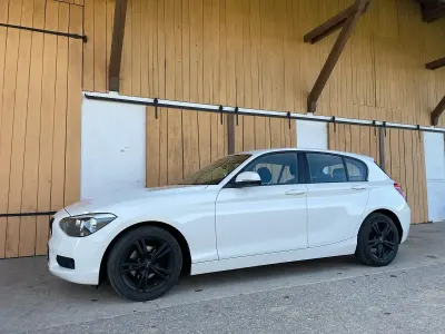 Gebraucht BMW 116 116 PS (85 kW) 2013 Weiß Kleinwagen