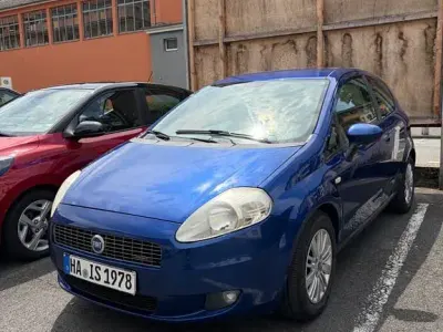 Gebraucht Fiat Grande Punto 95 PS (69 kW) 2007 Blau Kleinwagen
