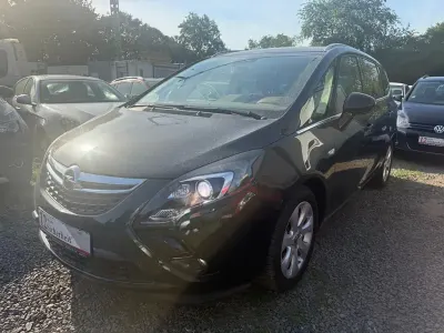 Gebraucht Opel Zafira Tourer Innovation 131 PS (96 kW) 2015 Grün Van / Kleinbus
