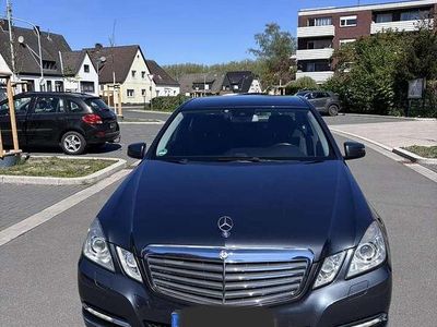 Second-hand Mercedes E250 Elegance 204 CP (150 kW) 2010 Berlinǎ