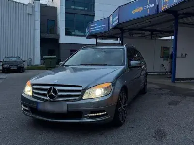 Gebraucht Mercedes C250 Avantgarde 204 PS (150 kW) 2012 Grau Kombi