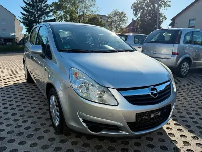 Gebraucht Opel Corsa 60 PS (44 kW) 2009 Silber Kleinwagen