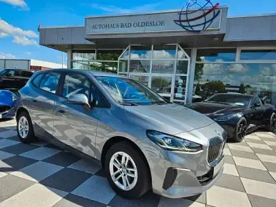 Gebraucht BMW 218 Active Tourer Sport Line 150 PS (110 kW) 2023 Grau Van / Kleinbus