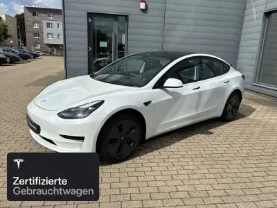 Usata Tesla Model 3 RWD 286 kW (390 CV) 2021 Bianco Berlina