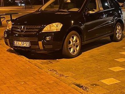 Schwarz Gebraucht 2008 Mercedes ML420 AMG SUV | 4.500 €