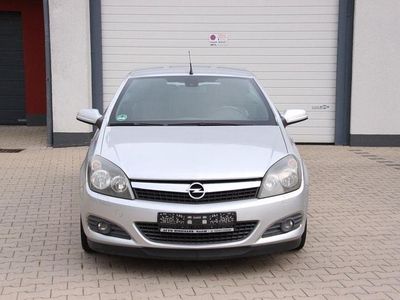 Gebraucht Opel Astra Cabriolet Edition 140 PS (102 kW) 2007 Silber Cabrio