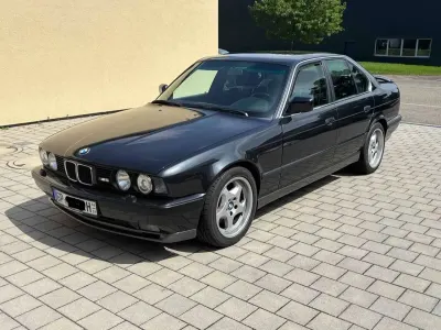Gebraucht BMW M5 315 PS (231 kW) 1991 Schwarz Limousine