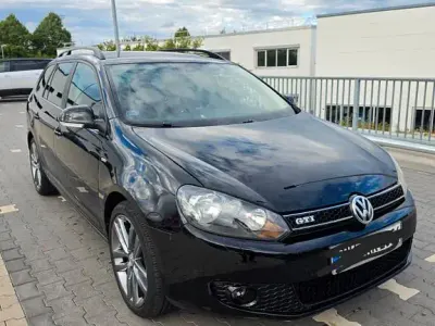 Gebraucht VW Golf VII Match 140 PS (102 kW) 2013 Schwarz Kombi