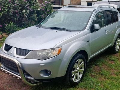 Silber Gebraucht 2009 Mitsubishi Outlander SUV | 3.500 € (Fairer Preis)