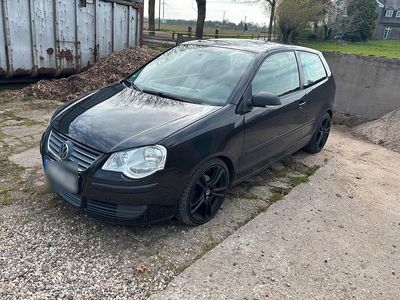 Gebraucht VW Polo 75 PS (55 kW) 2005 Schwarz Kleinwagen