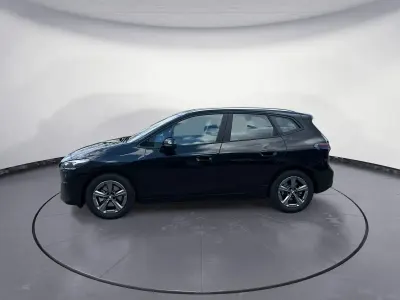 Gebraucht BMW 220 Active Tourer Efficient Dynamics 156 PS (114 kW) 2025 Schwarz Van / Kleinbus