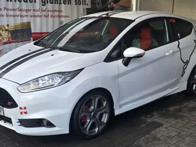 Gebraucht Ford Fiesta ST 182 PS (133 kW) 2015 Kleinwagen