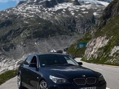 Second-hand BMW 530 M Sport 231 CP (169 kW) 2004 Albastru Berlinǎ