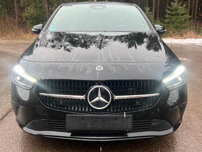 Gebraucht Mercedes E250 Advanced 2024 Schwarz Limousine
