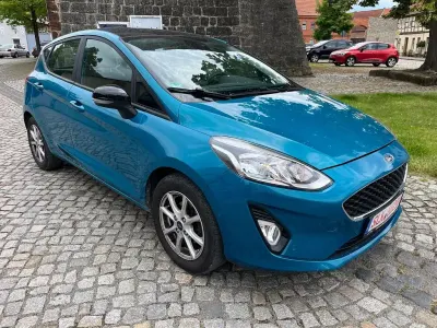Gebraucht Ford Fiesta Cool & Connect 86 PS (63 kW) 2018 Blau Kleinwagen