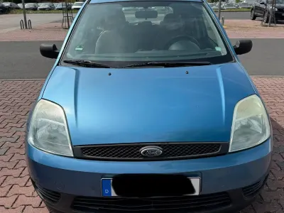 Usata Ford Fiesta 60 CV (44 kW) 2003 Blu Utilitaria