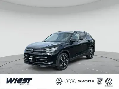 Neu VW Tiguan Elegance 150 PS (110 kW) 2026 Grenadillschwarz metallic SUV