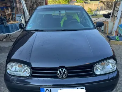 Gebraucht VW Golf IV Comfortline 75 PS (55 kW) 2001 Schwarz Kleinwagen