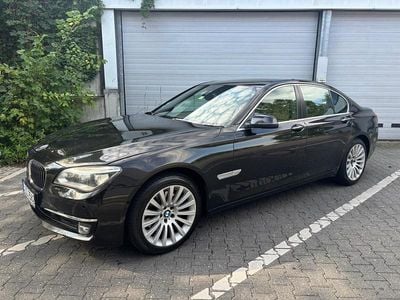BMW 730