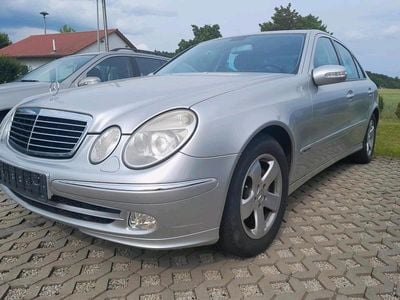 Mercedes E320