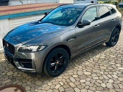 Grau Gebraucht 2017 Jaguar F-Pace R-Sport SUV | 15.900 € (Fairer Preis)