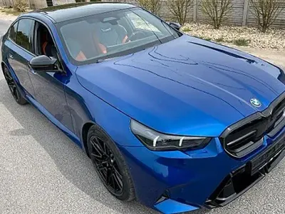 Nowe BMW M5 727 KM (534 kW) 2026 Niebieski Sedan/Limuzyna