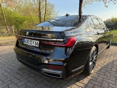 BMW 745e