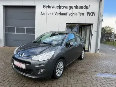 Gebraucht Citroën C3 SELECTION 68 PS (50 kW) 2015 Grau Limousine