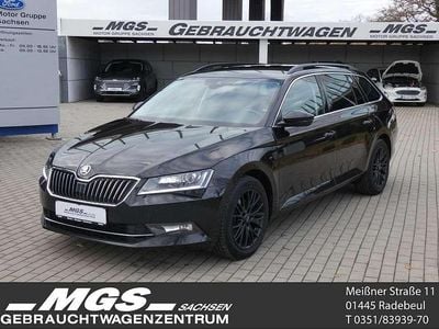 Używany Skoda Superb Ambition 150 KM (110 kW) 2018 Czarny Kombi
