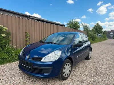 Gebraucht Renault Clio II Authentique 75 PS (55 kW) 2007 Blau methyl Kleinwagen