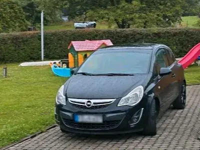 Brugt Opel Corsa 101 HK (74 kW) 2011 Sort Hatchback