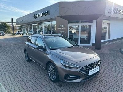 Gebraucht Hyundai i30 Edition 30+ 120 PS (88 kW) 2022 Silky bronze Kombi