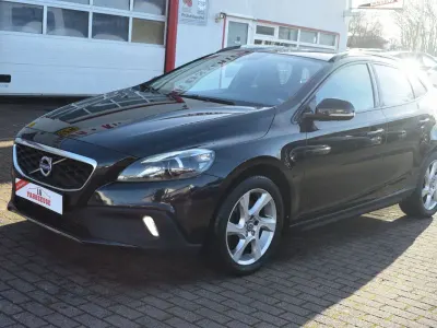 Gebraucht Volvo V40 CC You! 150 PS (110 kW) 2014 Schwarz Kombi