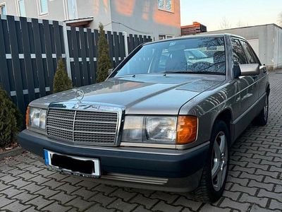 Braun Gebraucht 1990 Mercedes 190 Limousine | 7.999 €