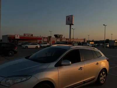 Gebraucht Renault Mégane GrandTour 110 PS (80 kW) 2013 Grau Kombi