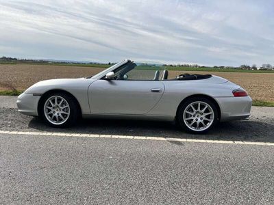 Porsche 911 Carrera 4 Cabriolet