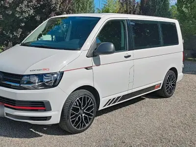 Gebraucht VW Multivan Edition 102 PS (75 kW) 2018 Weiß Van / Kleinbus