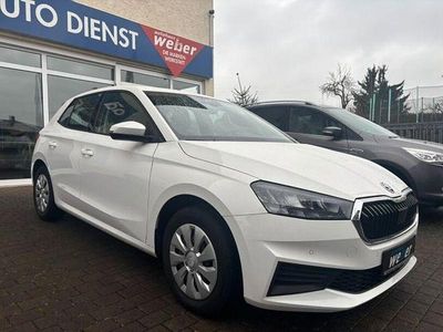 Gebraucht Skoda Fabia Ambition 95 PS (69 kW) 2022 Silber Limousine