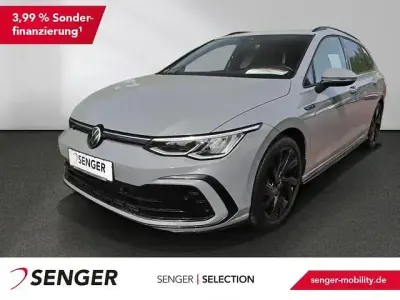 Second-hand VW Golf VIII R-line 150 CP (110 kW) 2022 Gri Break
