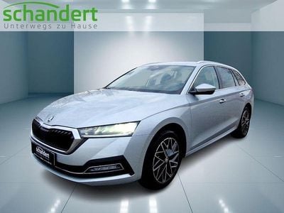 Brilliantsilber metallic (silber) Gebraucht 2024 Skoda Octavia Style Kombi | 28.440 € (Superpreis)