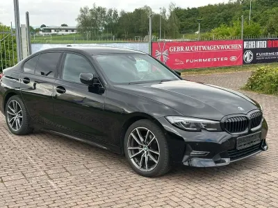 Gebraucht BMW 320 Sport Line 190 PS (139 kW) 2022 Schwarz ii Limousine