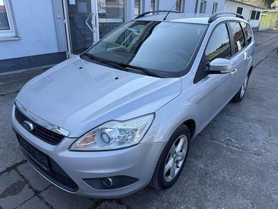 Gebraucht Ford Focus Style 125 PS (91 kW) 2008 Polarsilber metallic Kombi