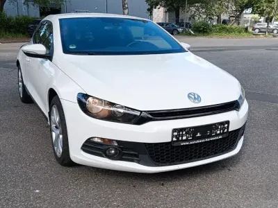 Gebraucht VW Scirocco 160 PS (117 kW) 2009 Weiß Coupé