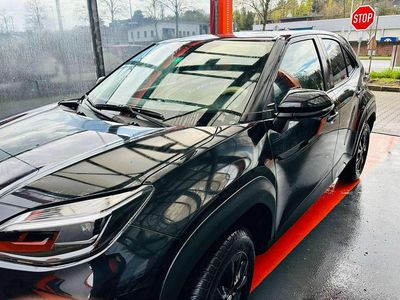 Gebraucht Toyota Yaris Cross Team 116 PS (85 kW) 2023 Schwarz SUV