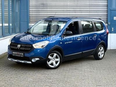 Gebraucht Dacia Lodgy Stepway 131 PS (96 kW) 2020 Blau Van / Kleinbus