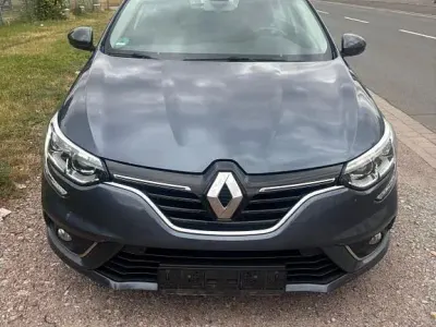 Gebraucht Renault Mégane 132 PS (97 kW) 2016 Grau Limousine