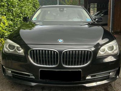 Gebraucht BMW 740 313 PS (230 kW) 2014 Schwarz Limousine