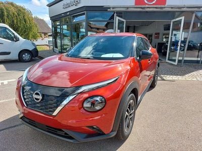 Neu Nissan Juke N-Connecta 94 PS (69 kW) 2025 Rot SUV